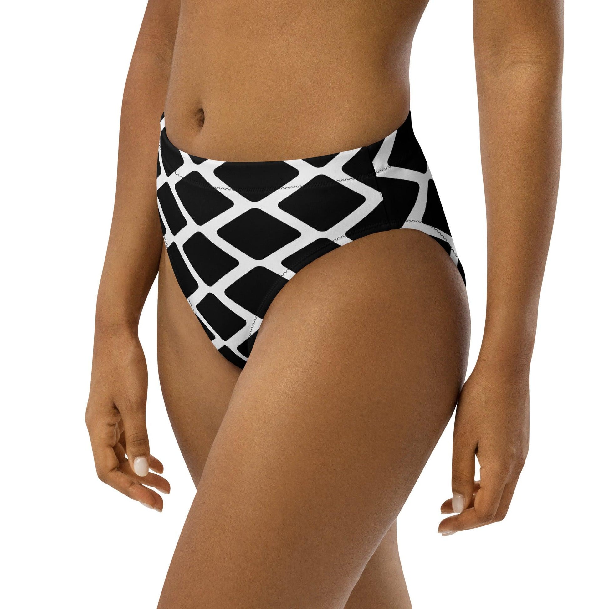 Bikini bottom with high waist (recycled) - SHALMIAKKI black - SHALMIAK