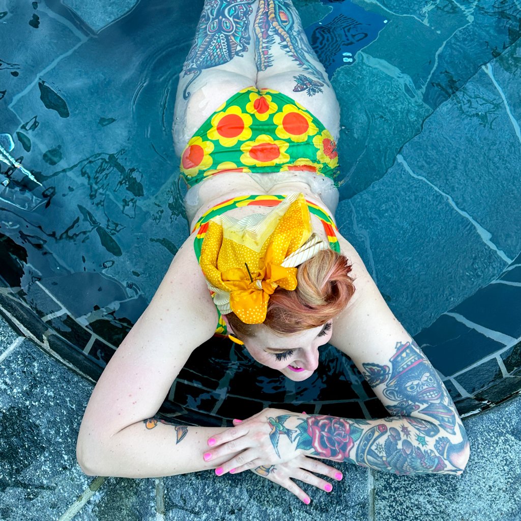 Woman in a colorful bikini by SHALMIAK. Design: ELLIE green.