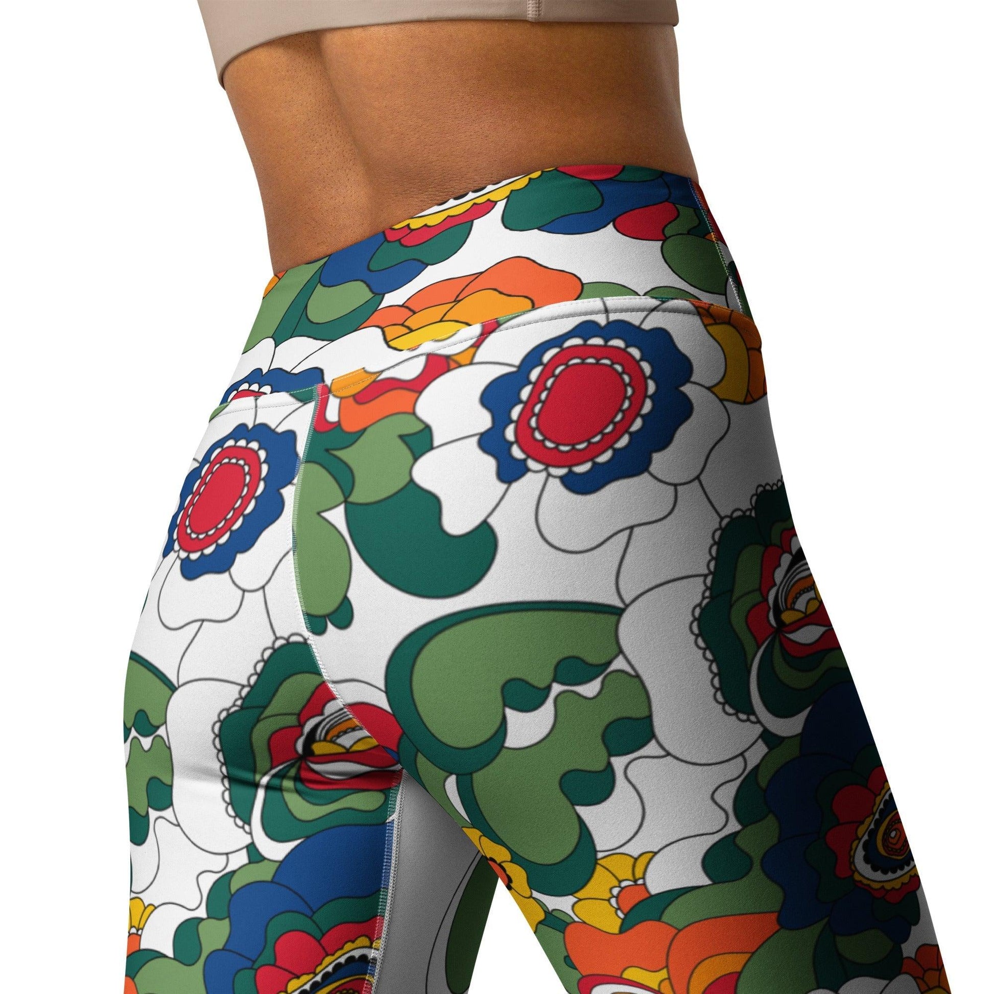 GROOVY KURBITS white - Yoga Leggings - SHALMIAK