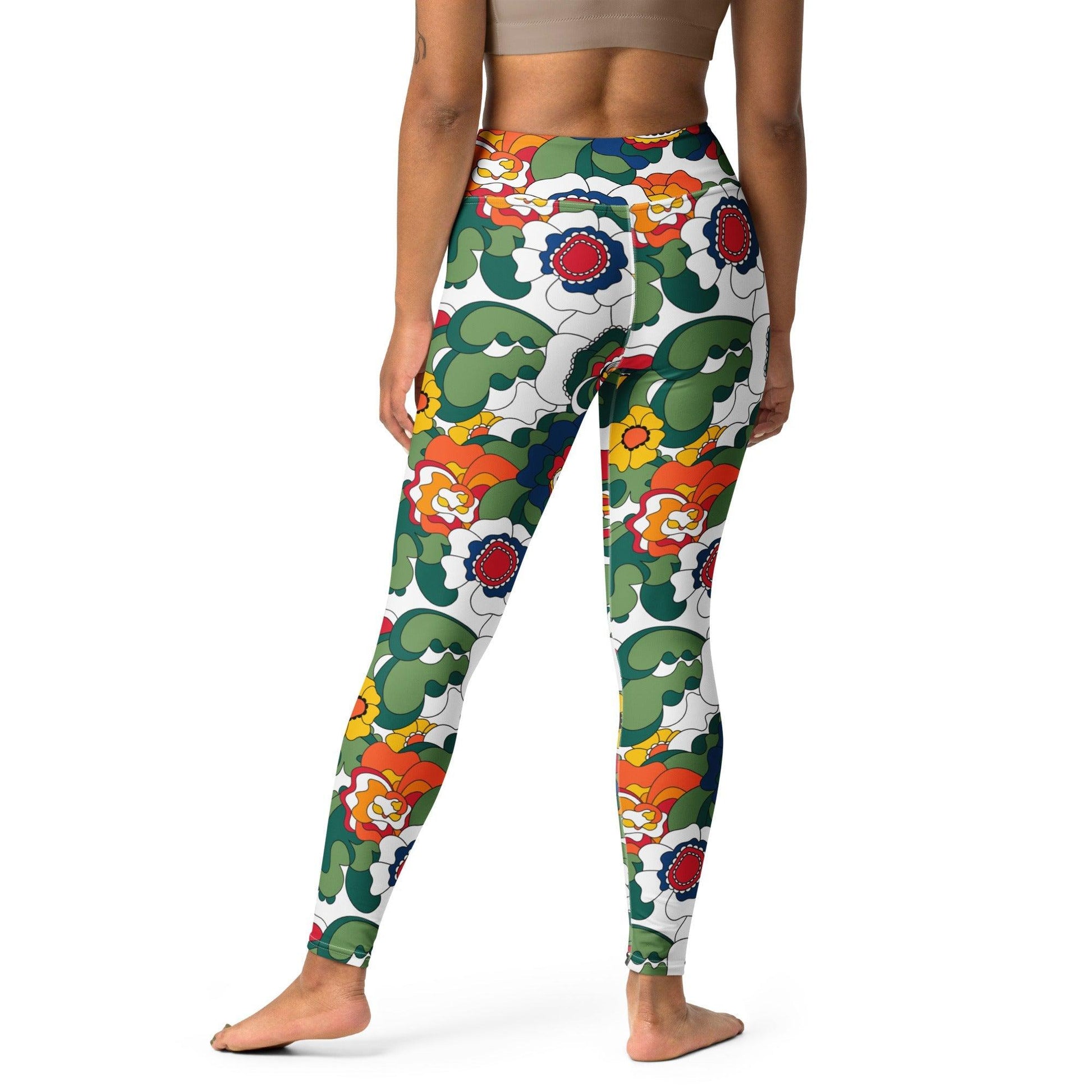 GROOVY KURBITS white - Yoga Leggings - SHALMIAK