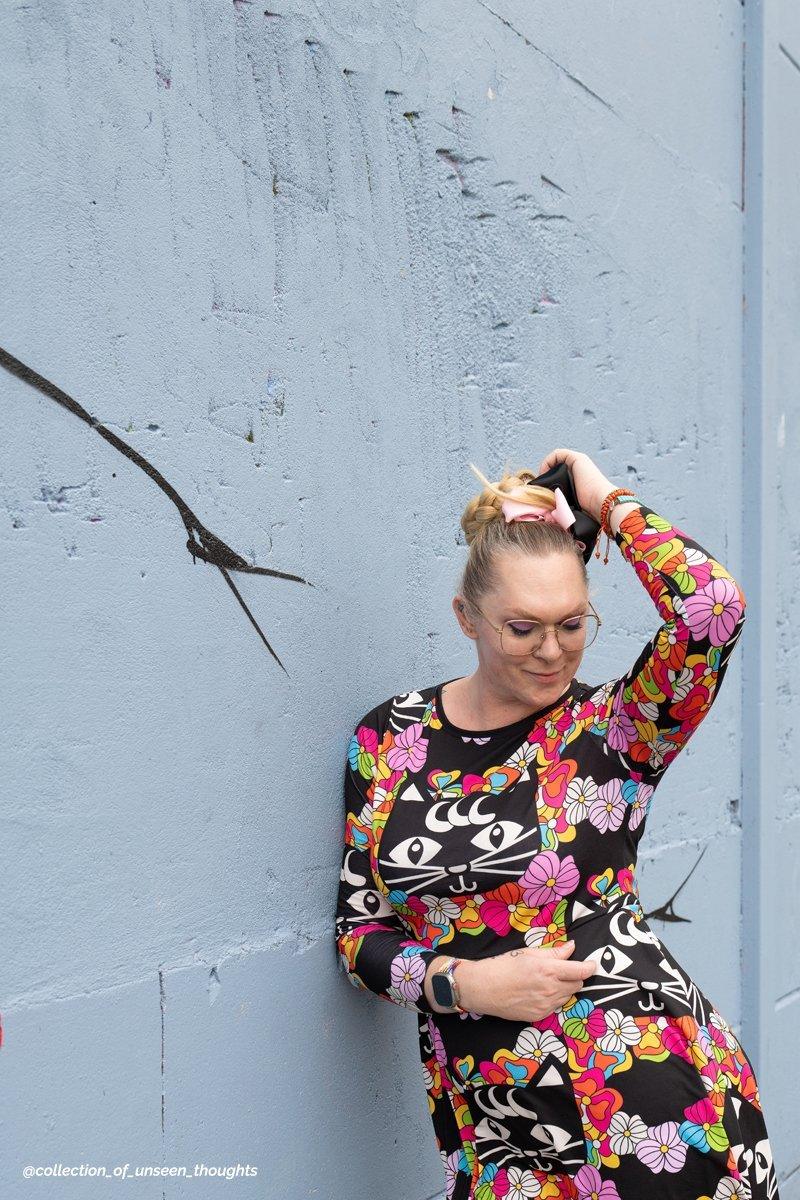 MAGICAT black - Midi Dress With Pockets with black cats - SHALMIAK