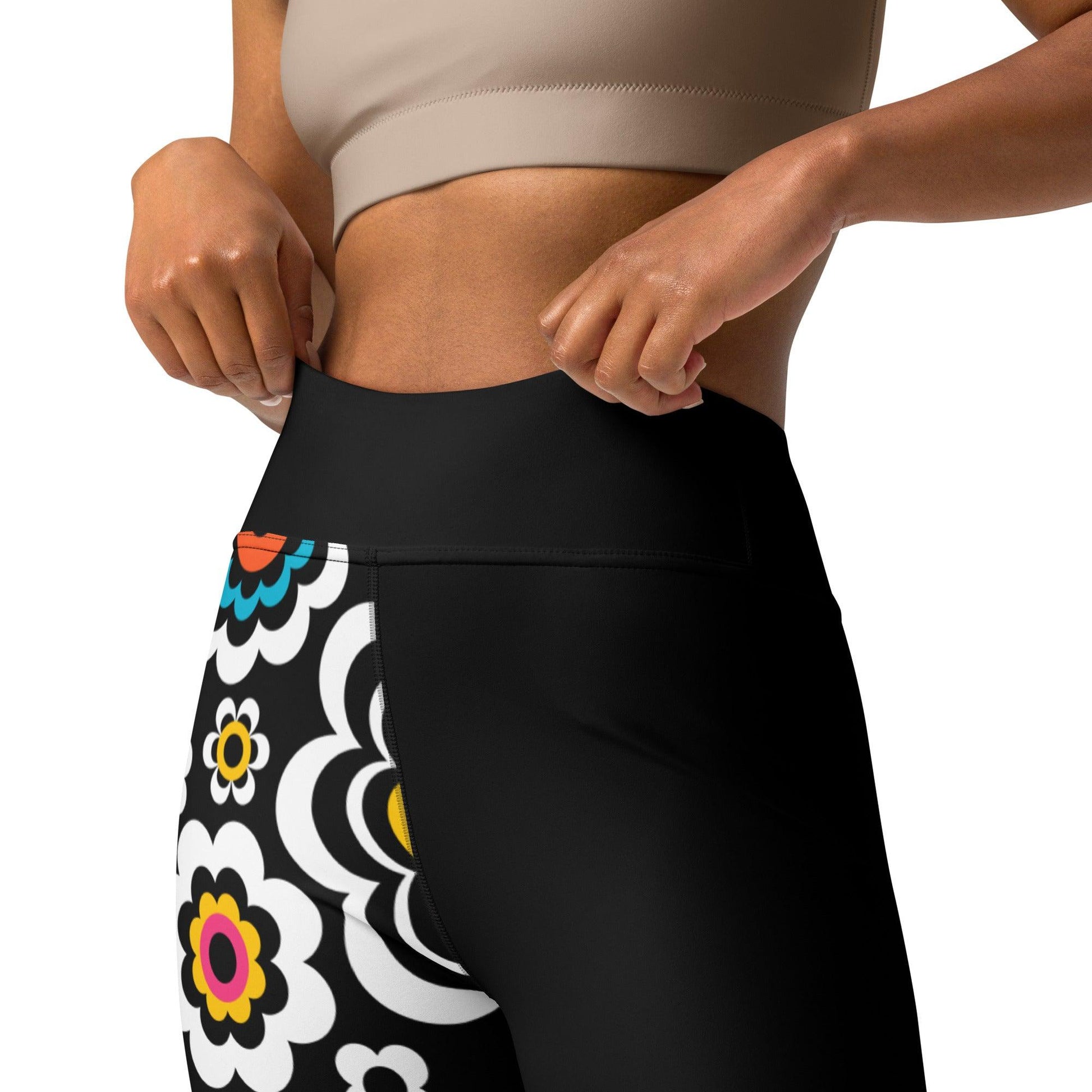 SUGAR BLOOM - Yoga Leggings - SHALMIAK
